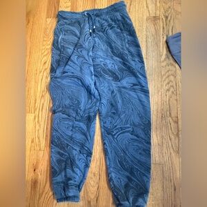 Athleta Girls Blue Swirl Joggers Large